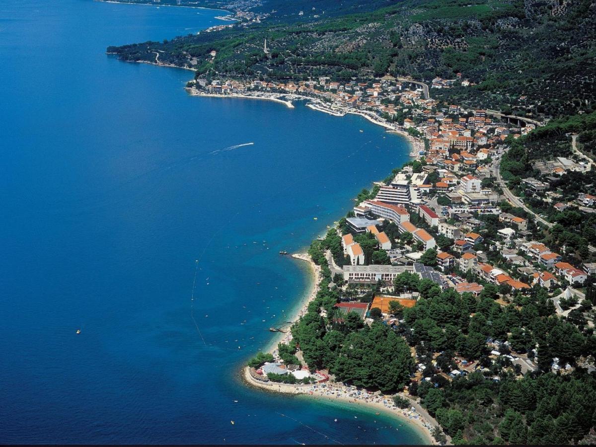 Luxurious Holiday Home In Makarska With Jacuzzi Ngoại thất bức ảnh