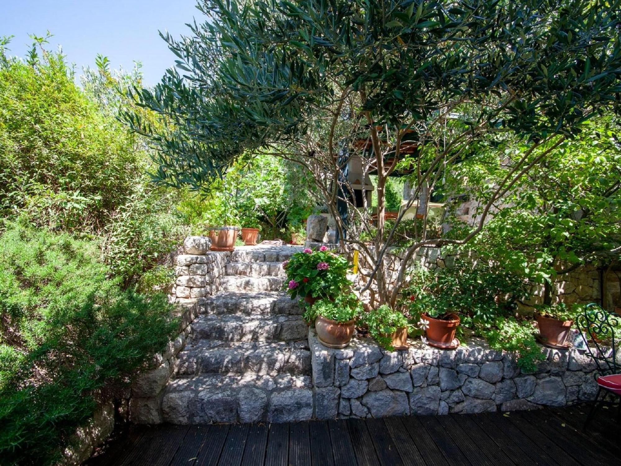 Luxurious Holiday Home In Makarska With Jacuzzi Ngoại thất bức ảnh