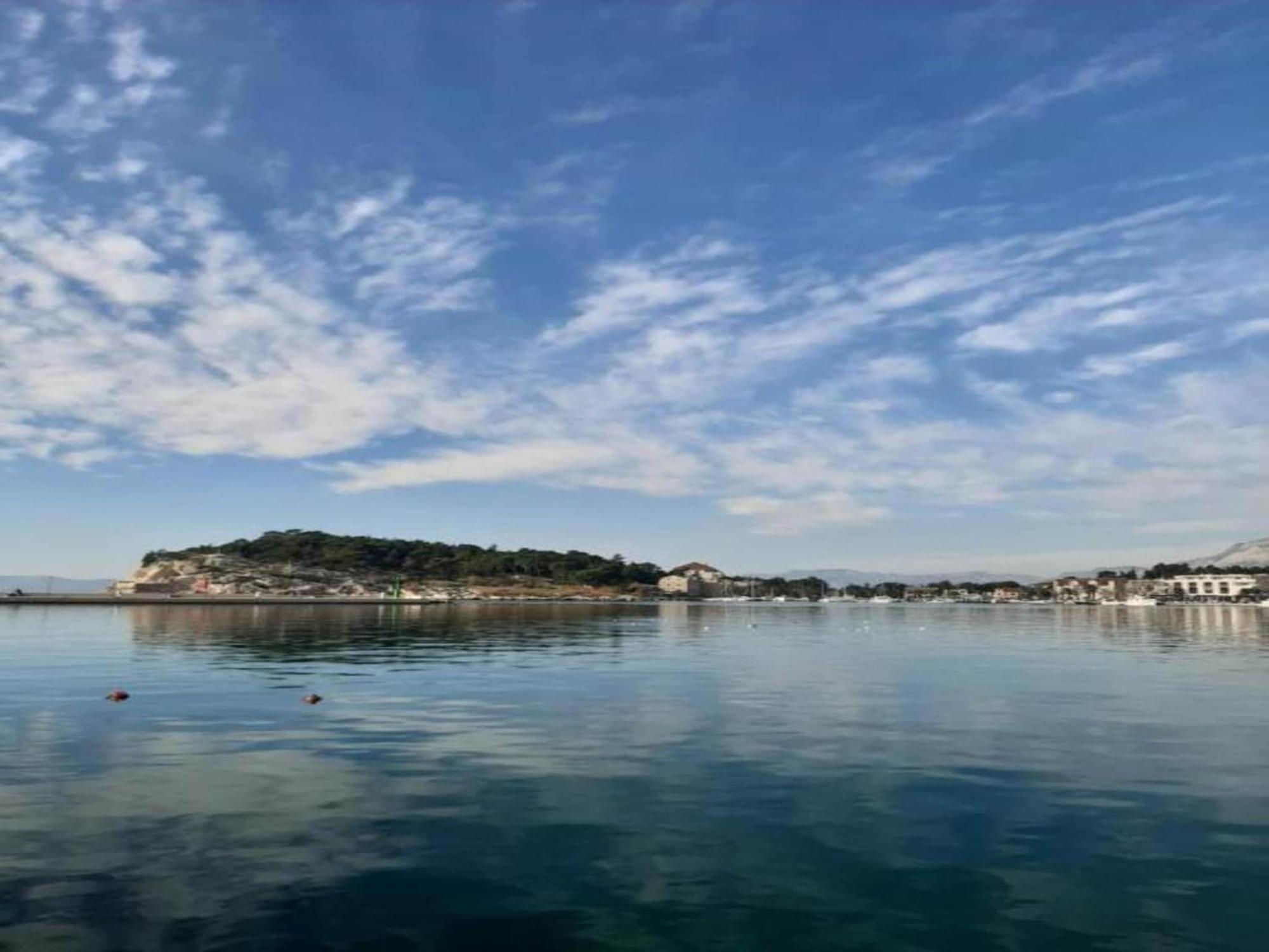 Luxurious Holiday Home In Makarska With Jacuzzi Ngoại thất bức ảnh